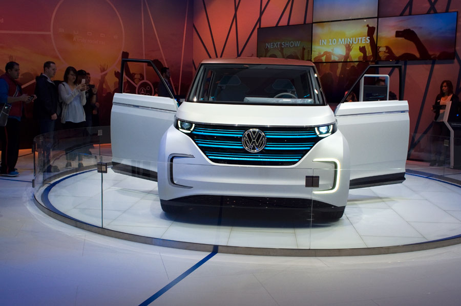 Volkswagen Budd-e Concept, an all-electric 373-mile van
