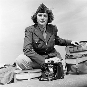 Margaret Bourke-White portrait by Alfred Eisenstaedt.