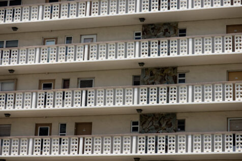 <a class="white" href="https://www.dropbox.com/s/0w94t9armnwd13o/apartment-building-balconies.jpg?dl=1">Download High-Resolution Photo</a> Apartment building balconies free stock photo