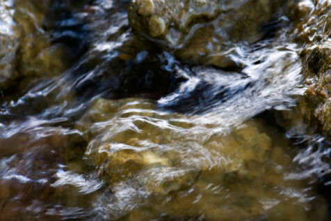 <a class="white" href="https://www.dropbox.com/s/reu07ljpsfiaq56/moving-water.jpg?dl=1">Download High-Resolution Photo</a> Moving water free stock photo