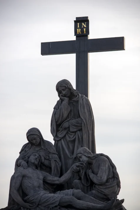 Statue of Pieta