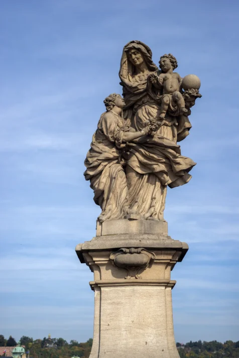 Statue of Saint Anne