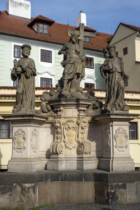 Statues of Saints Cosmas and Damian