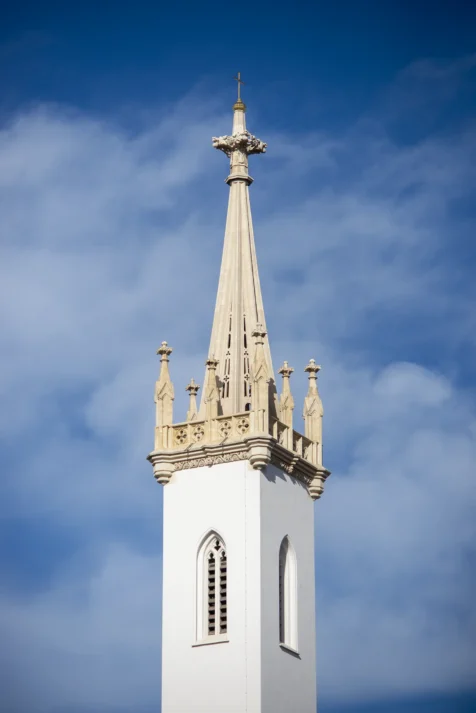 A white tower on a sunny day in Vienna, Austria, 2023.